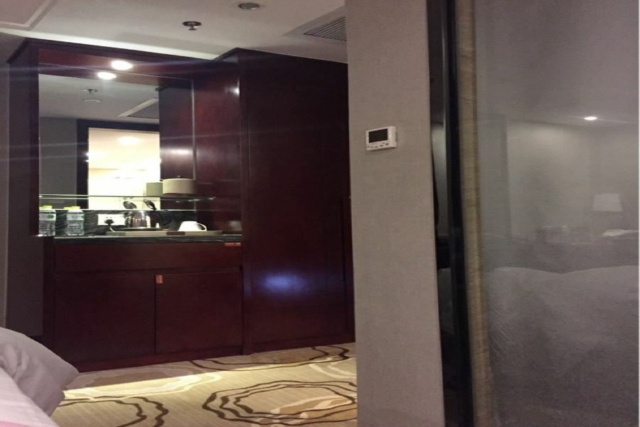 Manhatton Hotel Джухай Екстериор снимка