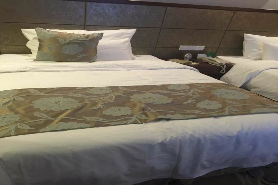 Manhatton Hotel Джухай Екстериор снимка