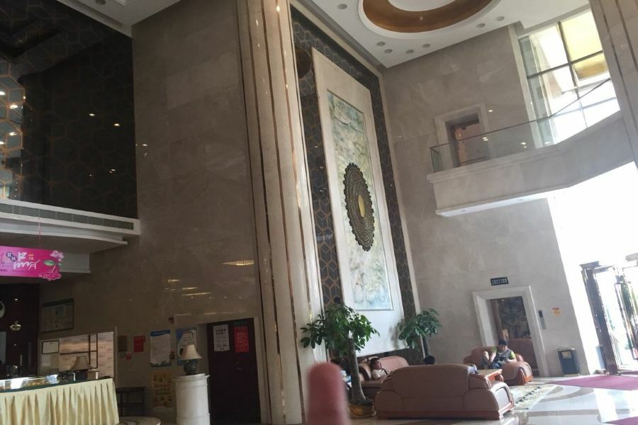 Manhatton Hotel Джухай Екстериор снимка