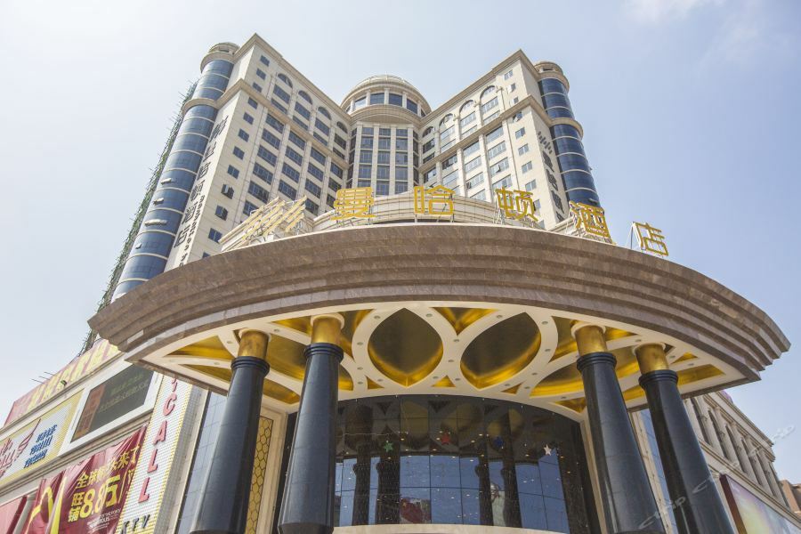 Manhatton Hotel Джухай Екстериор снимка